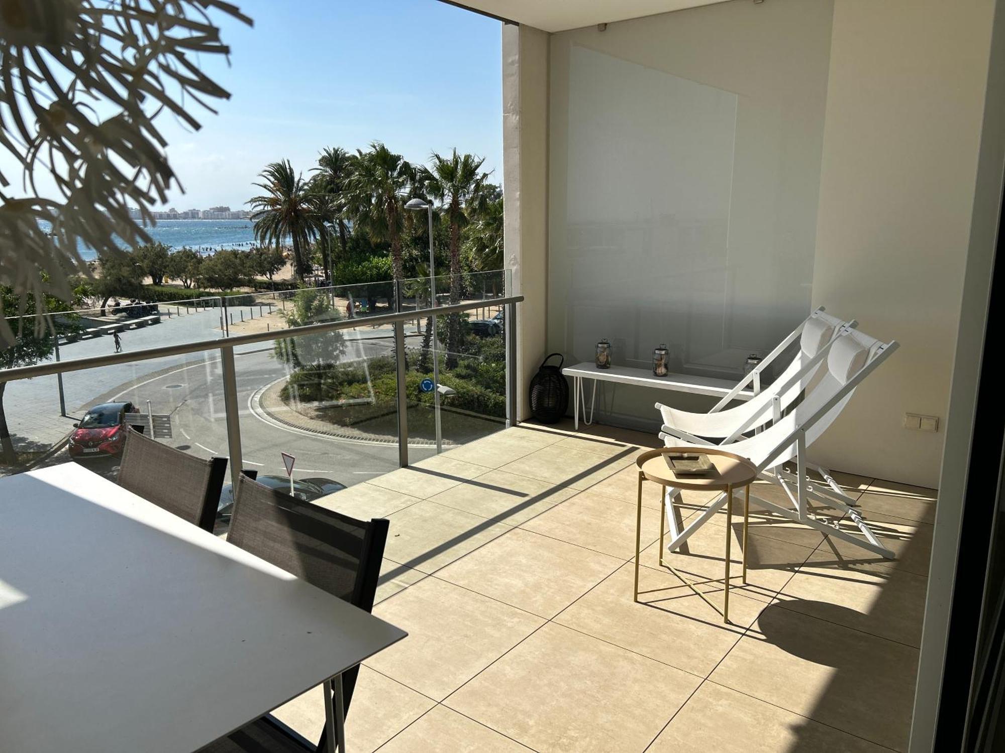 Capvespre Apartament *